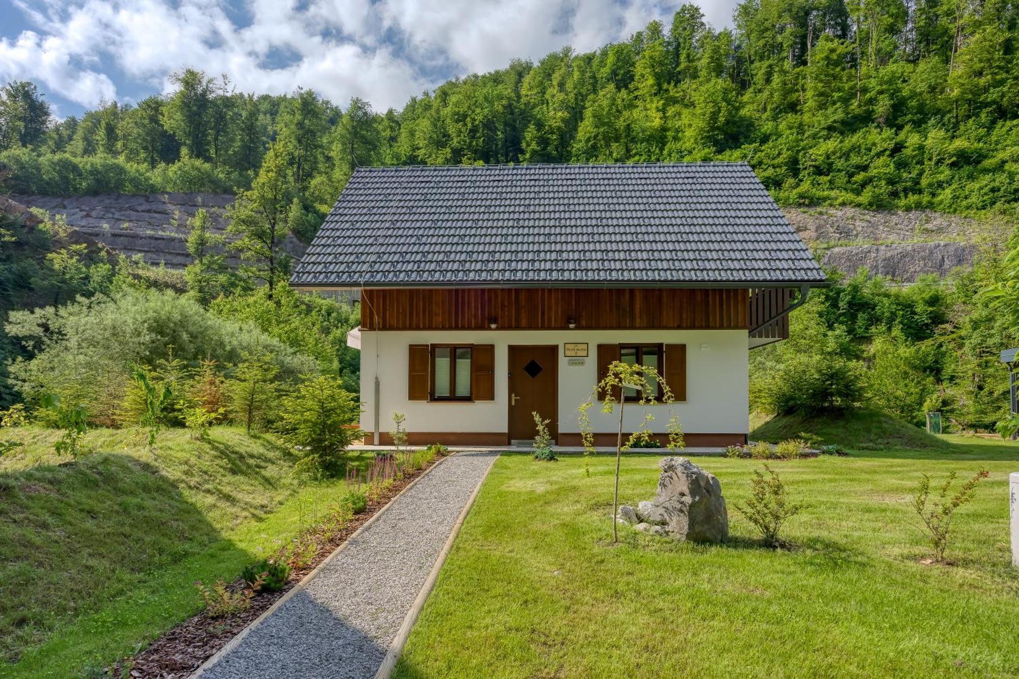 Resort Stari Malni, Osilnica - Vacation Houses Stari Malni Bilik gambar