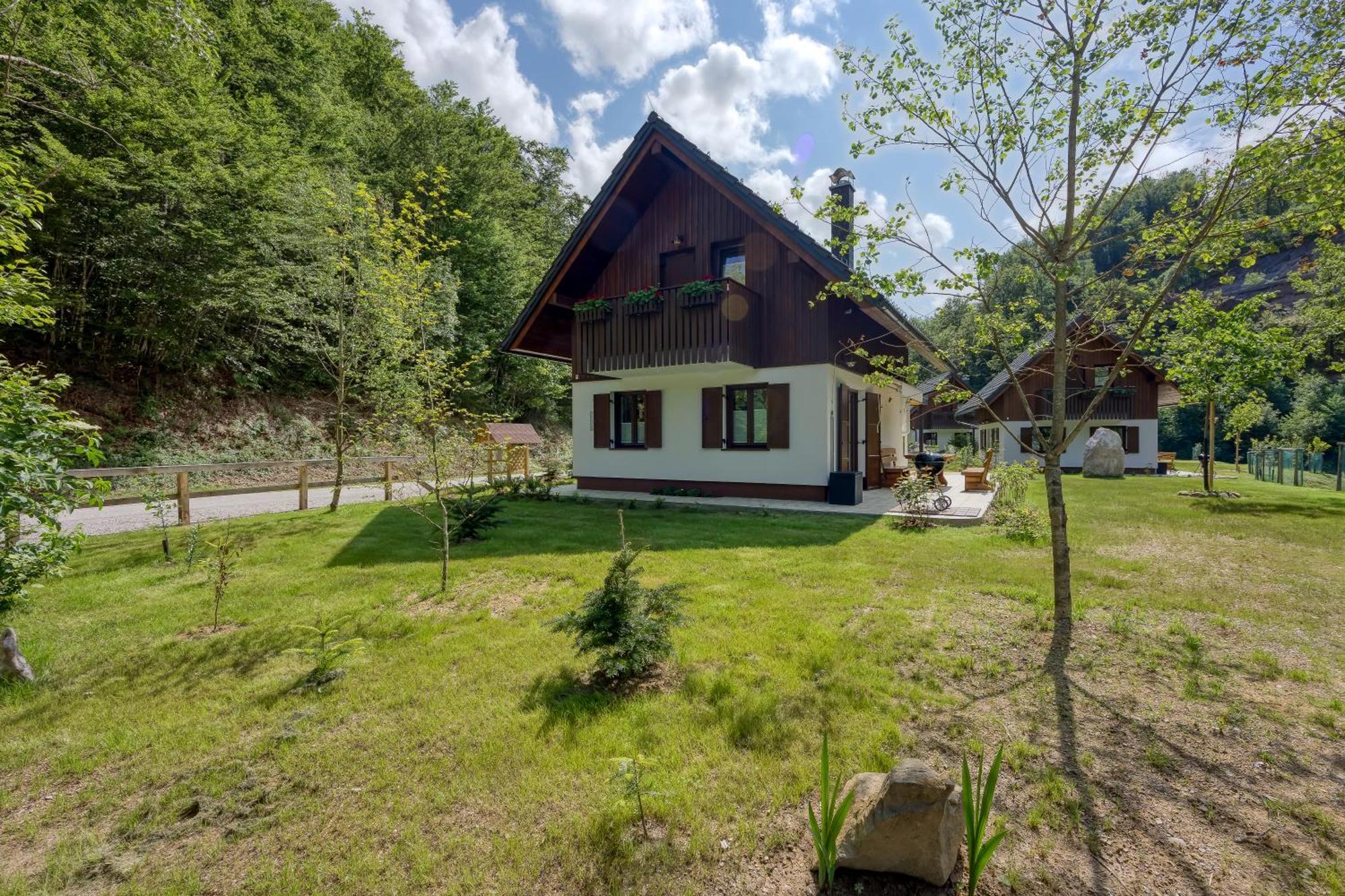 Resort Stari Malni, Osilnica - Vacation Houses Stari Malni Bilik gambar