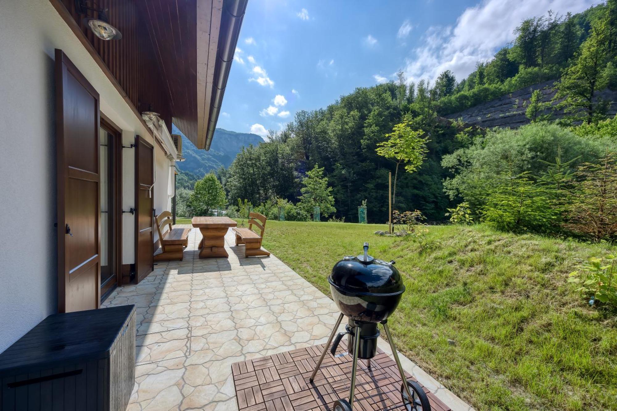 Resort Stari Malni, Osilnica - Vacation Houses Stari Malni Bilik gambar