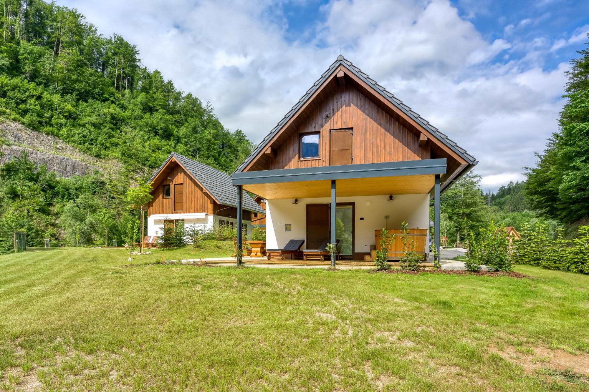 Resort Stari Malni, Osilnica - Vacation Houses Stari Malni Bilik gambar